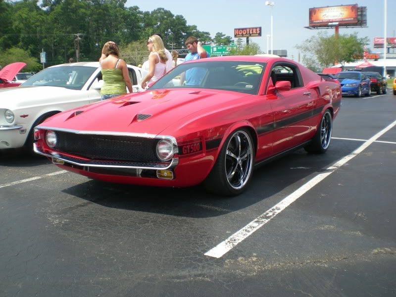 [Image: MustangWeek09022.jpg]