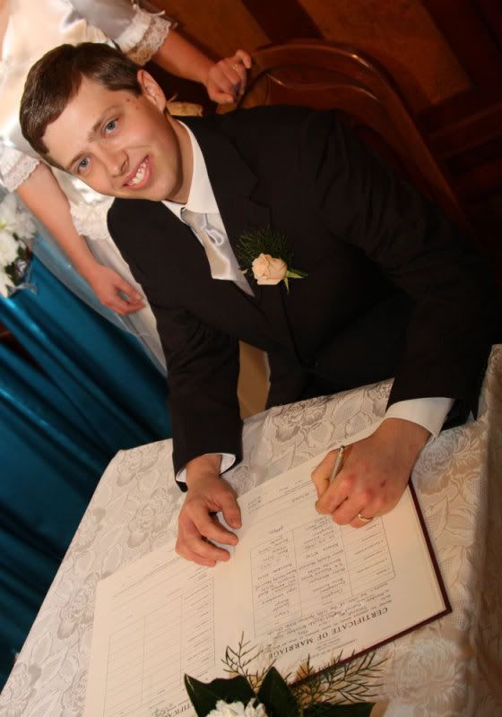 IMAGE: http://i96.photobucket.com/albums/l169/ozimax/Ceremonylarge2.jpg