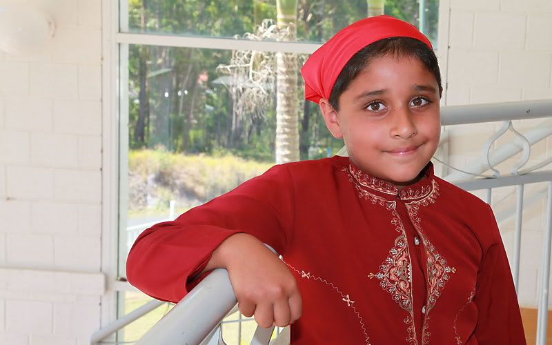 IMAGE: http://i96.photobucket.com/albums/l169/ozimax/Indian3.jpg