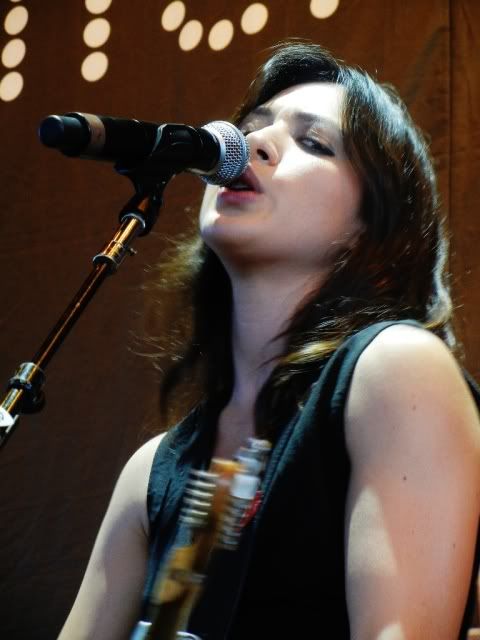 border: none; MICHELLE BRANCH