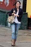 rachel-bilson-out-and-about-new-york-city-may-1-2009-paparazzi-gq-04.jpg