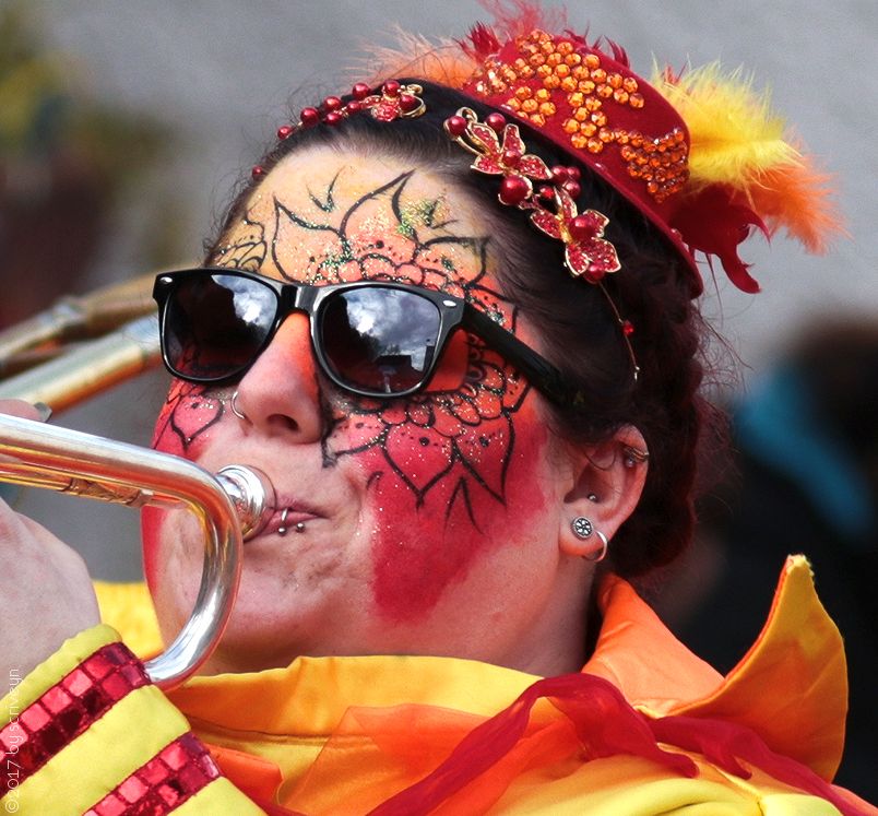 IMAGE: http://i96.photobucket.com/albums/l175/jazzscriveyn/POTN/scr_80D_1859_POTN.jpg~original