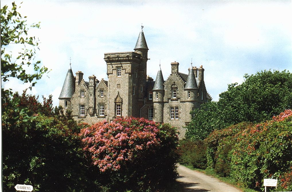 IMAGE: http://i96.photobucket.com/albums/l175/jazzscriveyn/POTN/scr_film_830_POTN.jpg~original