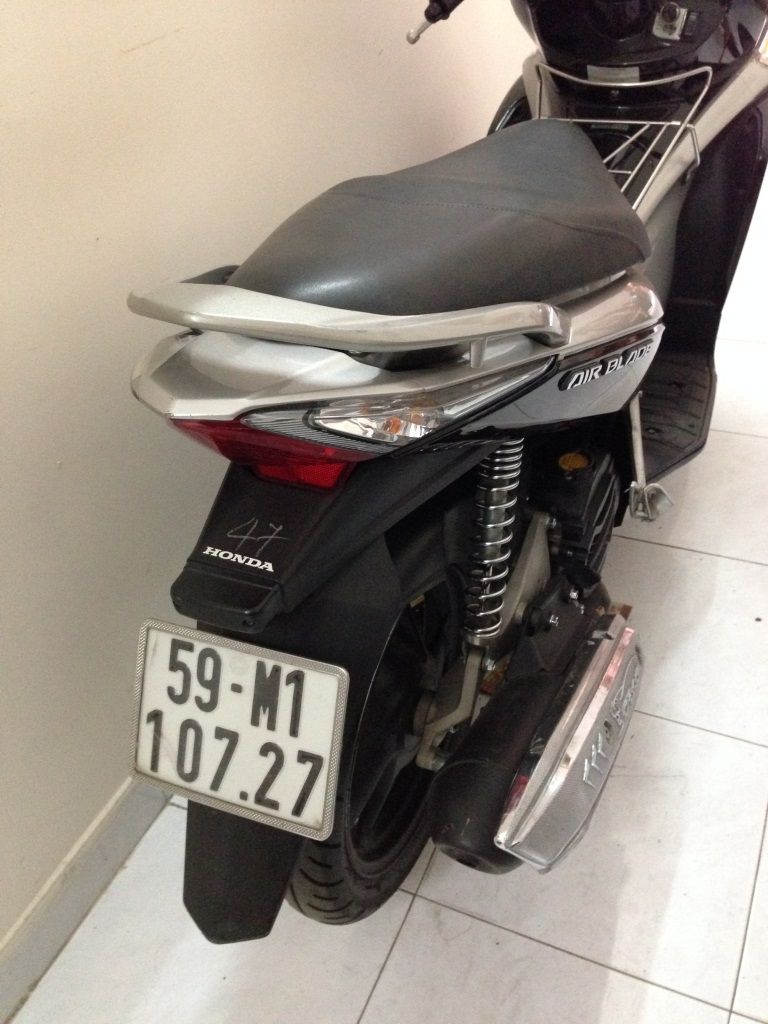 [HCM] Honda AirBlade II đầu bự mới như thùng, mới mua hãng cuối năm 2011, mới 99.99% - 3