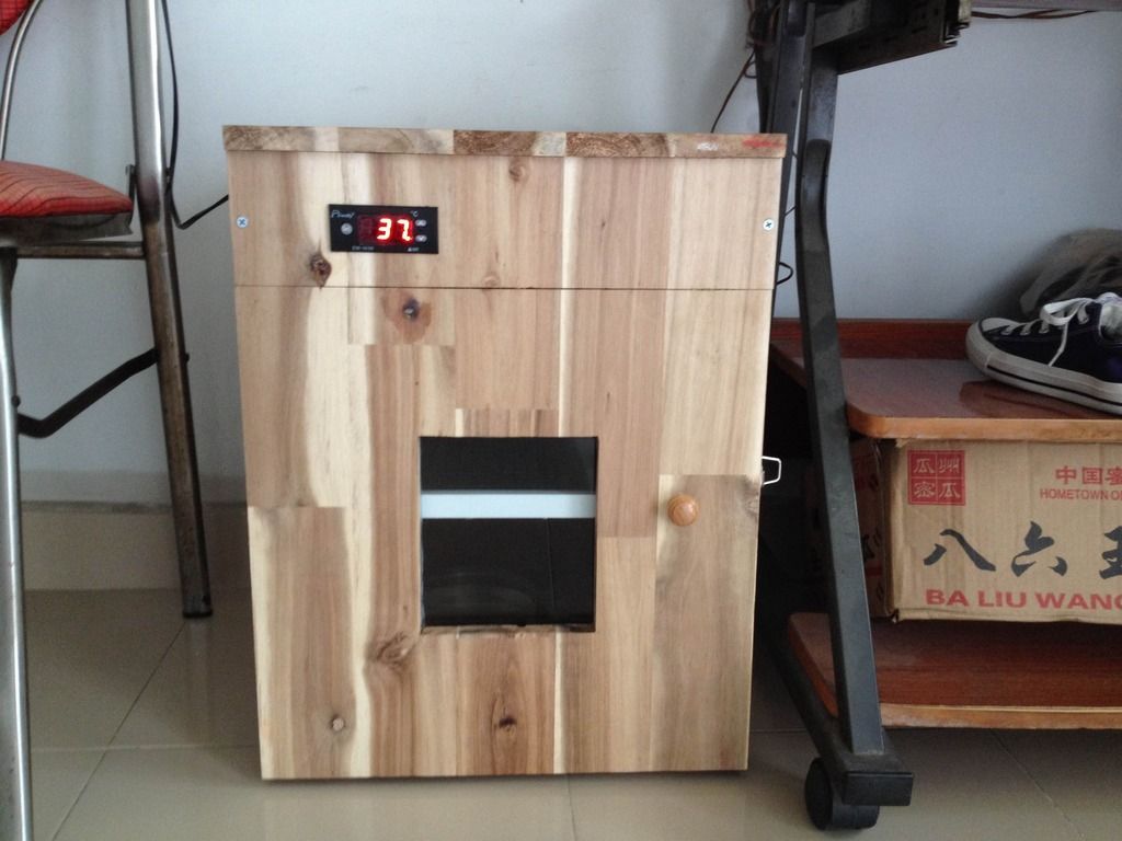 Bình Thạnh - Bán Máy Ấp Trứng ( 30 trứng )