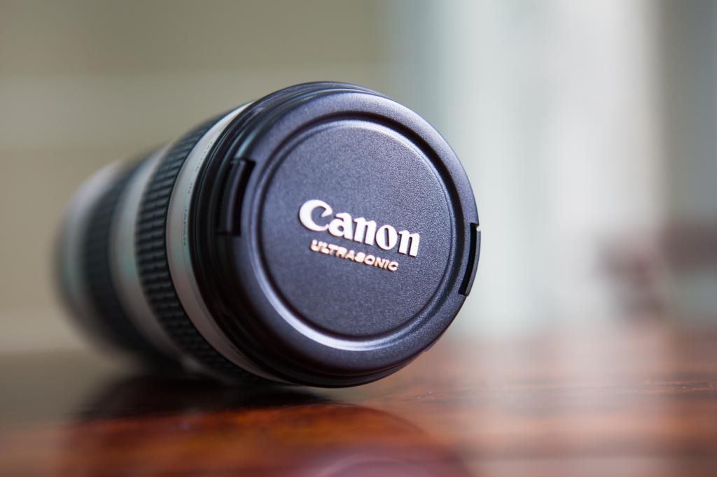 HCM- Canon 70-200F4L non Is Fullbox code UZ - 3