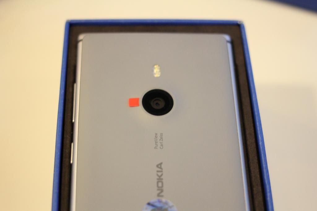 HCM - Nokia  Lumina 925 bạc Fullbox còn bảo hành tới tháng 2/2015. - 9