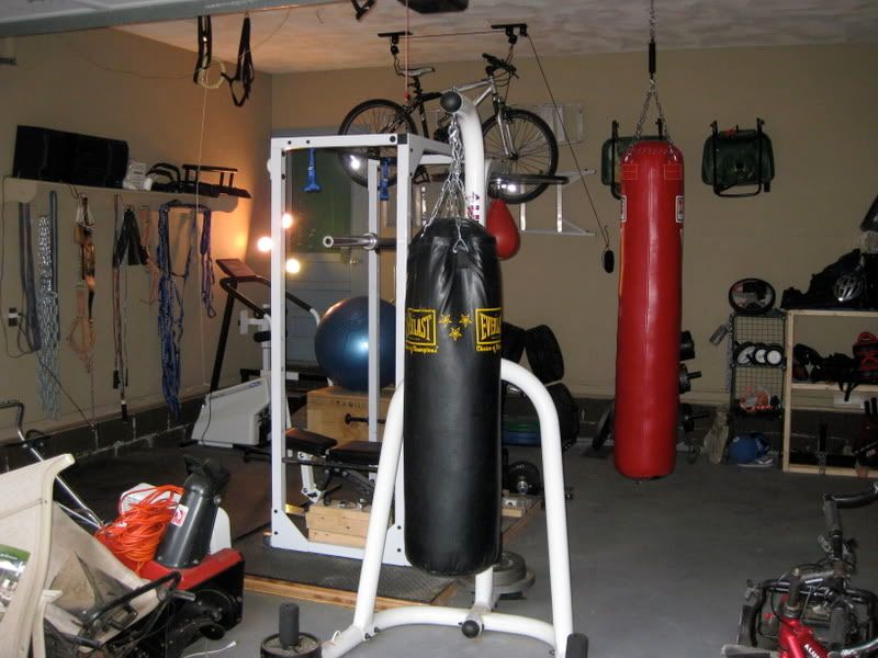 Boxing Speed Bag Door Mount IUCN Water