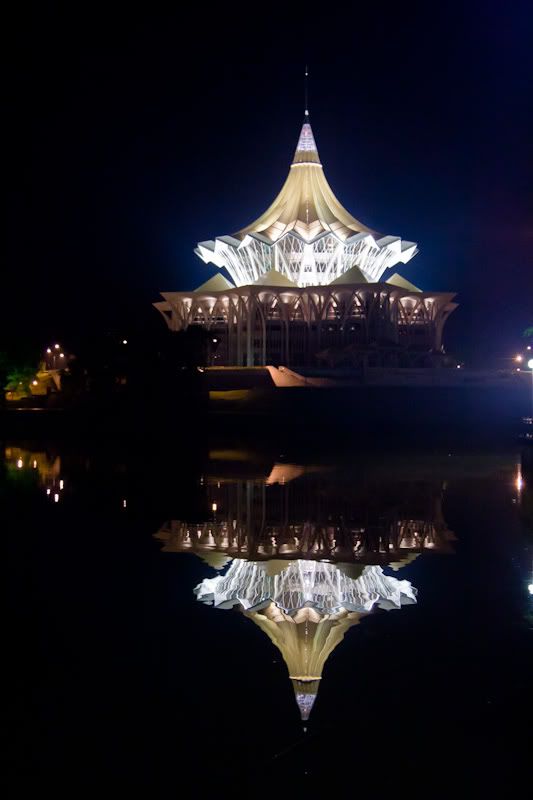 IMAGE: http://i96.photobucket.com/albums/l192/idkhalid/IMG_1939-1-2.jpg