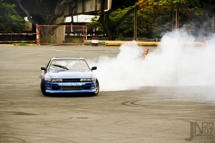 IMAGE: http://i96.photobucket.com/albums/l192/jnakatsu/10-22-2007-DriftBlue.jpg
