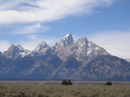 Les Trois Tetons photo lestroistetonWEB.jpg