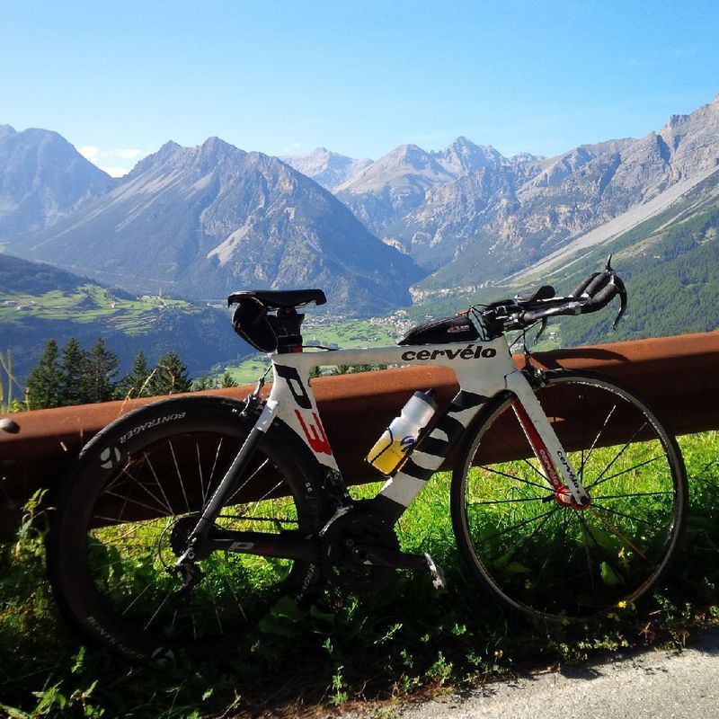 http://i96.photobucket.com/albums/l195/devashish_paul/Bormio%20Bike_zpsvztmgcen.jpg