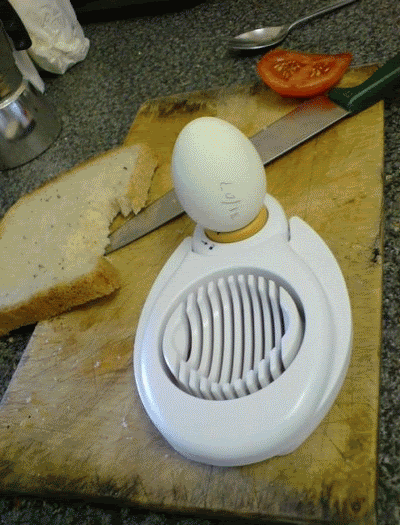 Egg slicing the way it was meant to be.