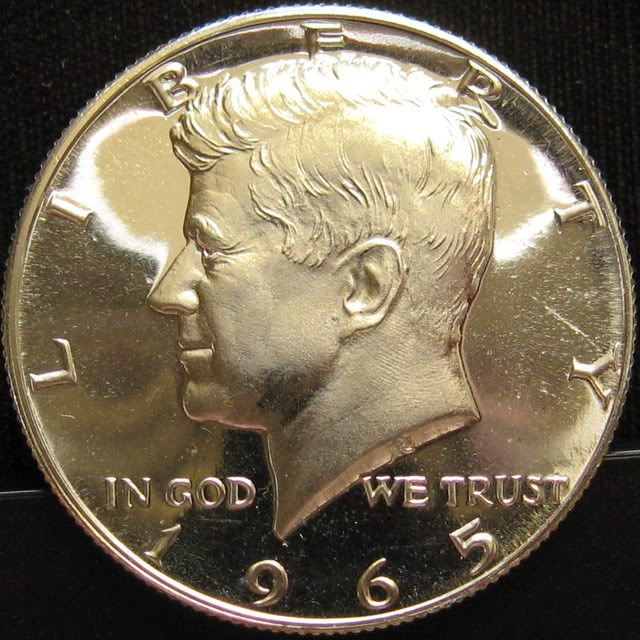 Moneta Argento Stati Uniti 1965 Philadelphia Moneta Mezzo Dollaro Kennedy 1965 - 40% Argento, Condizione Fior Di Conio (BU), Zecca Di Philadelphia Moneta Argento 40% Kennedy - Foto 2